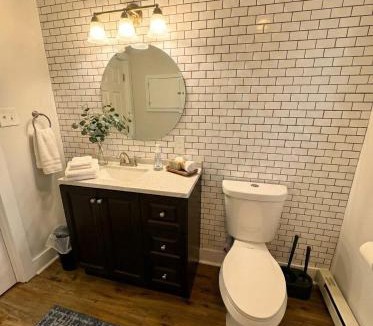 Wilmington Apartment | Modern Cozy walk up with King Bed