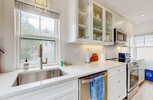 Oak Bluffs Condo | Modern Downtown OB Condo, Stroll to Ferry & Beach