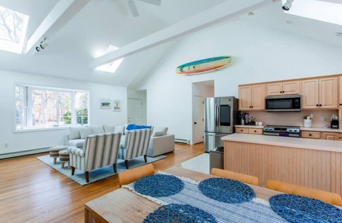 East Harwich House | Modern Family Getaway In Harwich