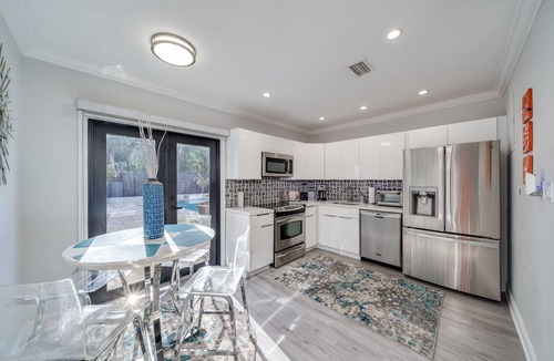 Poinsettia Heights House | Modern Fort Lauderdale Retreat Near Beach, Las Olas & Airport