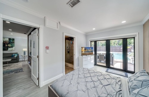 Poinsettia Heights House | Modern Fort Lauderdale Retreat Near Beach, Las Olas & Airport
