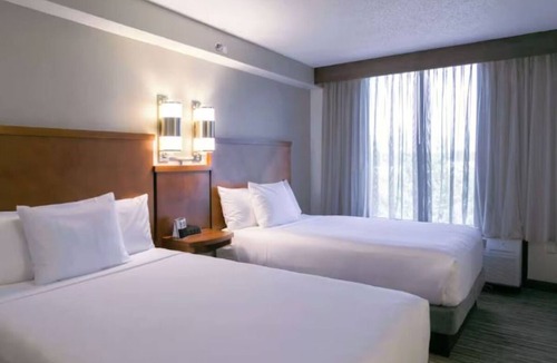 Franklin Hotel | Modern Franklin Hotel Stay near Cool Springs | Easy Nashville Access