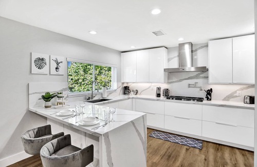 Hollywood Lakes House | Modern home w/heated pool & canal views