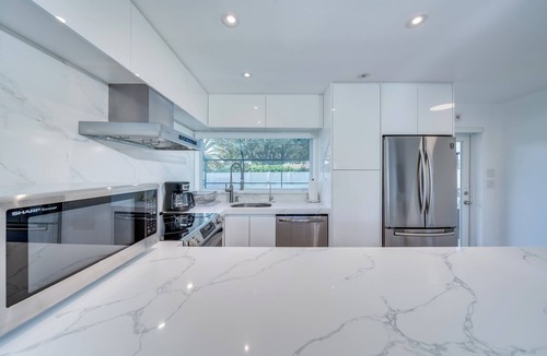 Deerfield Beach House | Modern House Walking to the Beach in the Cove of Deerfield Beach Florida