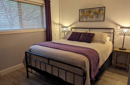 Ruckersville House | Modern mountain guesthouse w/hot tub access and 5-15m to many local activities