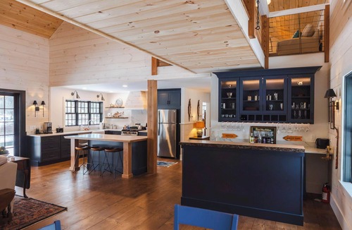 Arlington House | Modern Mountain Sanctuary: Luxury Farmhouse with Mountain Views