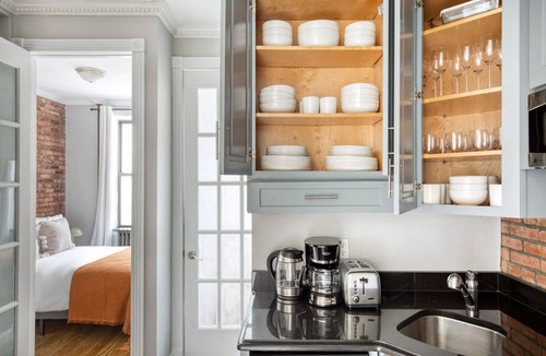 Tudor City Apartment | Modern Murray Hill 2BR w/W/D, nr UN, by Blueground