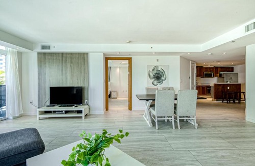 South Pointe Apartment | Modern Ocean Drive Condo in the Heart of Sobe!