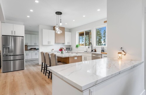 Lakeside House | Modern Retreat overlooking Flathead Lake