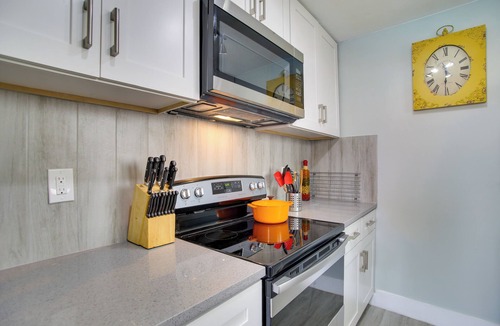 Middle River Terrace Apartment | Modern Retreat 3 Miles From Fort Lauderdale Beach!