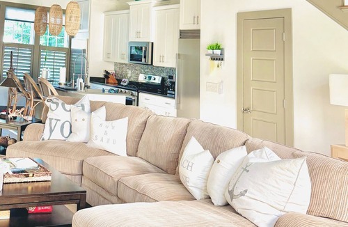 Murrells Inlet House | Modern & Sophisticated Townhouse within walking distance to The MarshWalk!