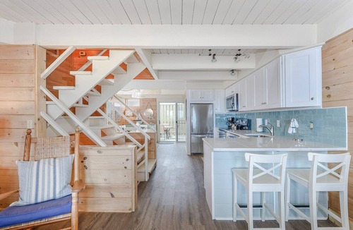 Midtown Ocean City House | Modern, Spacious Oceanfront Townhome Sleeps 10