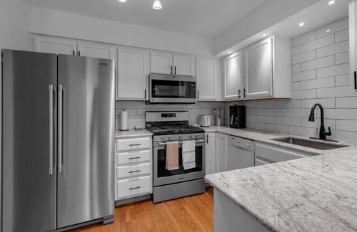 Willert Park House | Modern Trendy Downtown