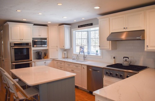 Dennis House | Modern upscale 5 bedroom home, close to Mayflower Beach!