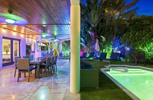 Miami Shores Villa | Modern Villa Perla - Private pool w access to the bay!
