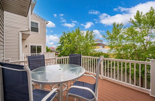 West Ocean City House | 🏖️Modern West OC Retreat New Carpet, Fresh Paint Pool + Fitness Center🏖️