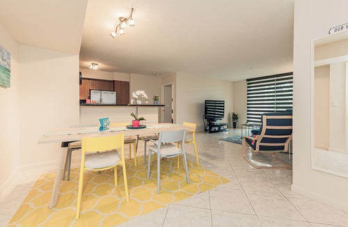 Aventura Apartment | Modern2-Bedroom Retreat with Tennis Access
