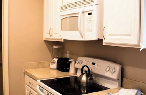 North Ocean City Resort | Modernized larger condo, minutes to beach, bay, July 4th fireworks, a boat slip