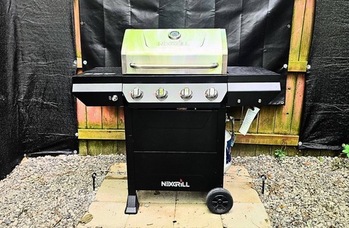 Struthers House | Mon Frère Dave - Stylish Minimalist Haven