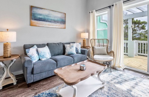 Bermuda Bay House | Monkey Business: Townhome w/ Community Pool & Lazy River | Dogs Welcome!