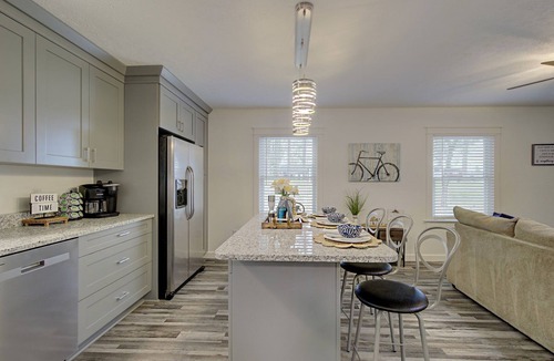 Dutton House | Monthly discount- beautiful house, Gloucester VA