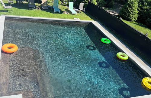 Roxbury House | "MOOSEHORN" 1.5HrsNYC, Best Town, Restaurants, Shopping - Heated Pool PoshPadsCT