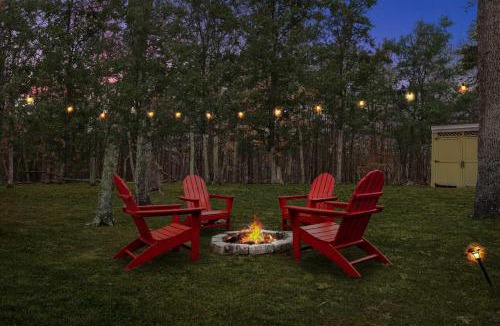 Rio Ski Chalet | Mountain retreat chalet w hot tub & deck
