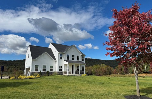 Changewater House | Mountain retreat luxury house for rent