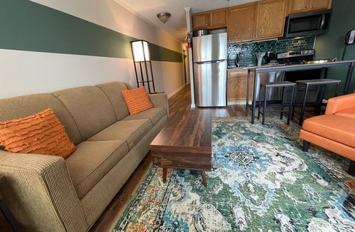 Edray Condo | Mtn lodge Snowshoe, ski-in/ski-out, heart of the village