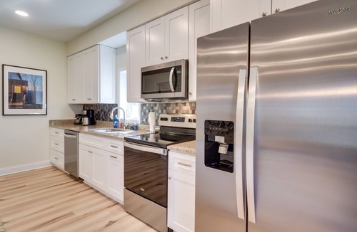 Mount Jackson House | Mtn Retreat w/EV Charger Near Bryce Ski & Golf