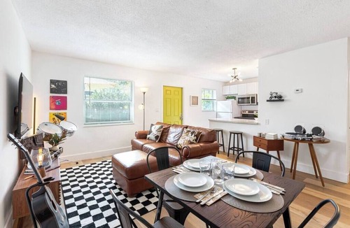 Sailboat Bend Condo | Musician's Paradise Near Beach and Las Olas