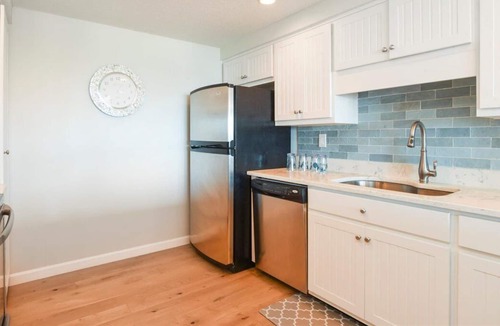 Northwest Harwich Condo | Nantucket Sound Waterview | 2 Bed, 2 Bath