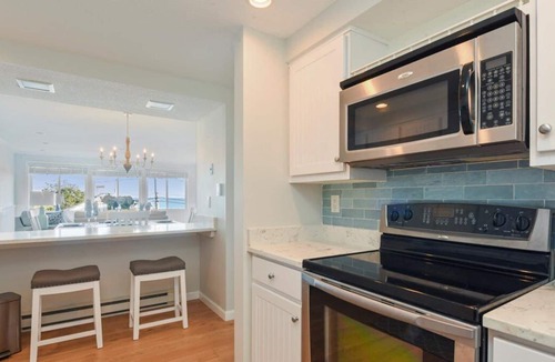 Northwest Harwich Condo | Nantucket Sound Waterview | 2 Bed, 2 Bath