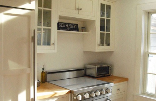 Mashpee Cottage | Nantucket Style Renovated Cottage-Ocean Views-Steps to Private Beach-CENTRAL AC!