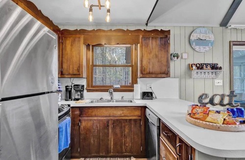 Gouldsboro House | Nature's Escape Cabin with Hot Tub and Fire Pit