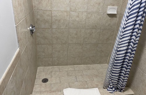 Main Street Hyannis House | NDD - Deluxe Two Double Bed