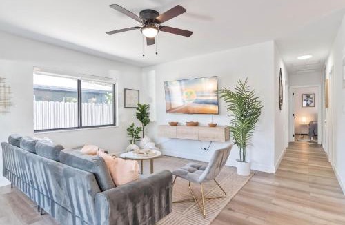Hallandale Beach Villa | Near Beach Family Escape Heated Pool Fire Pit BBQ