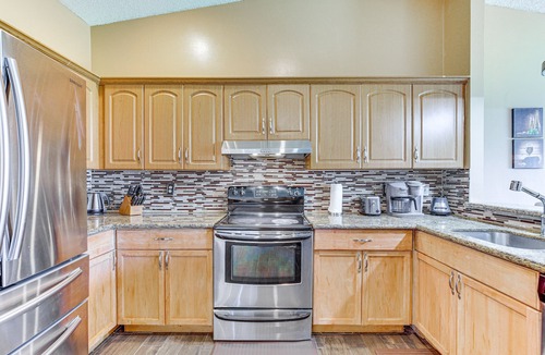 Sunrise House | Near Beaches: Pet-Friendly Sunrise Escape w/Patio