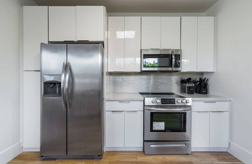 The Roads House | Near Brickell, Private Pool, Outdoor Cinema, Grill
