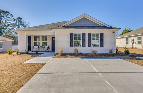 Ocean Isle Beach House | Near Golf Courses: Cozy Home in Ocean Isle Beach!