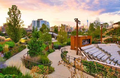 Hell's Kitchen Hotel | Near MoMA & Bryant Park | Pet Friendly + Bikes