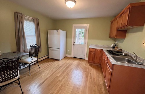 North Falmouth Apartment | Near Old Silver Beach Falmouth-Two bedroom, private bathroom and kitchenette