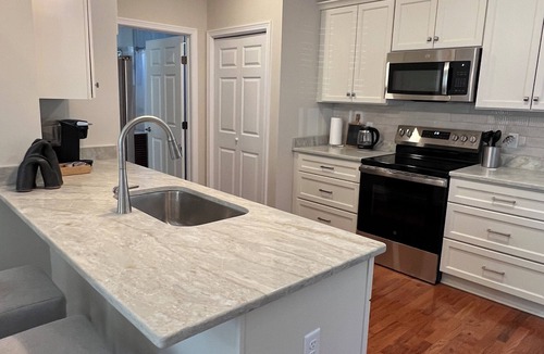Laburnum Park Cottage | New 1-bdrm cottage near Children's Hospital - 10 mins. from downtown and VCU