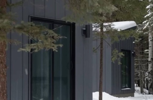 Whitefish Cabin | NEW - 2 Lux Queen Studio Suites in modern cabin micro-resort, 2 Saunas, firepit