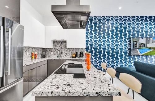 Lake Ridge House | New 2023 Luxe Modern Home with Pool
