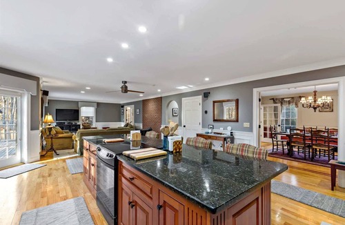 Yarmouth Port House | New 2026 Spectacular Cape Cod Retreat Under 10 Minutes from Mayflower Beach