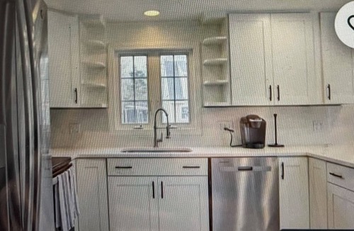 Katama House | New 4 BR house near center and beaches with bikes