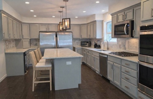 Vineyard Haven House | New 5BR Luxury Home Near Ferry – Huge Deck, Fire Pit, Sleeps 12