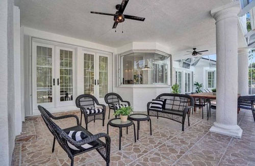 Hollywood Lakes House | NEW! 6BR Elegant Hollywood Lakes Mansion w/Pool & Spa