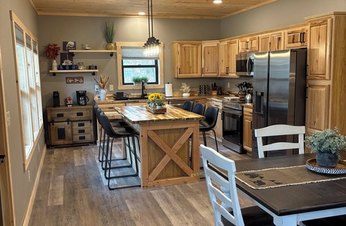 Wells House | NEW ADK Escape w/hot tub on trails, pet friendly!